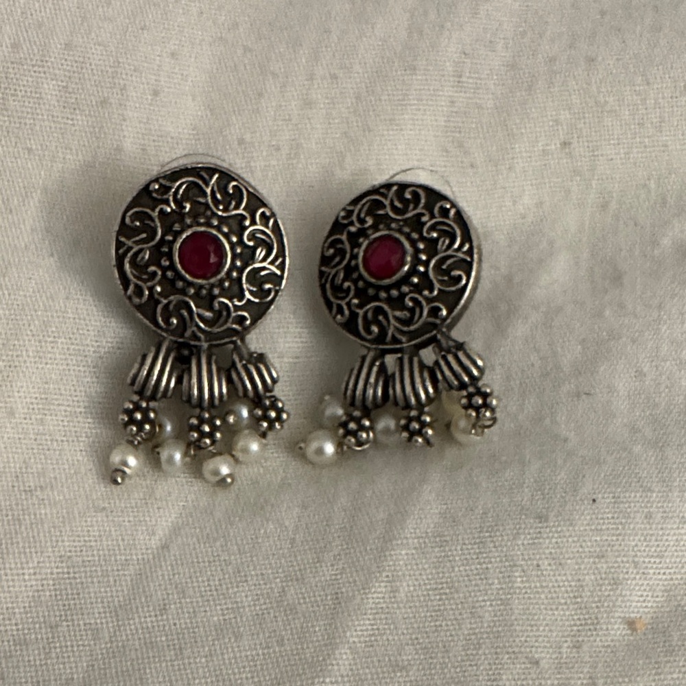 New Elegant oxidized Silver and Red Dangle Earrings
